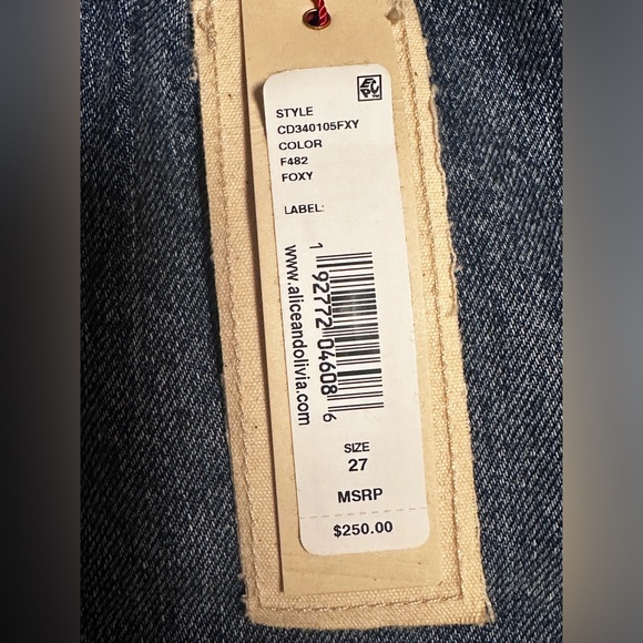 NWT Alice + Olivia denim mini skirt size 27 (4) - Picture 4 of 4